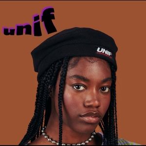 UNIF Fiona Hat/Beret NWOT